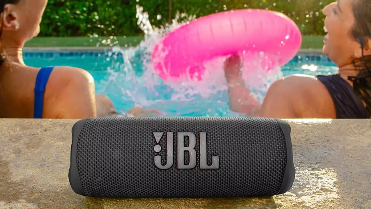 Caixa de Som Bluetooth JBL Flip 6 Preta